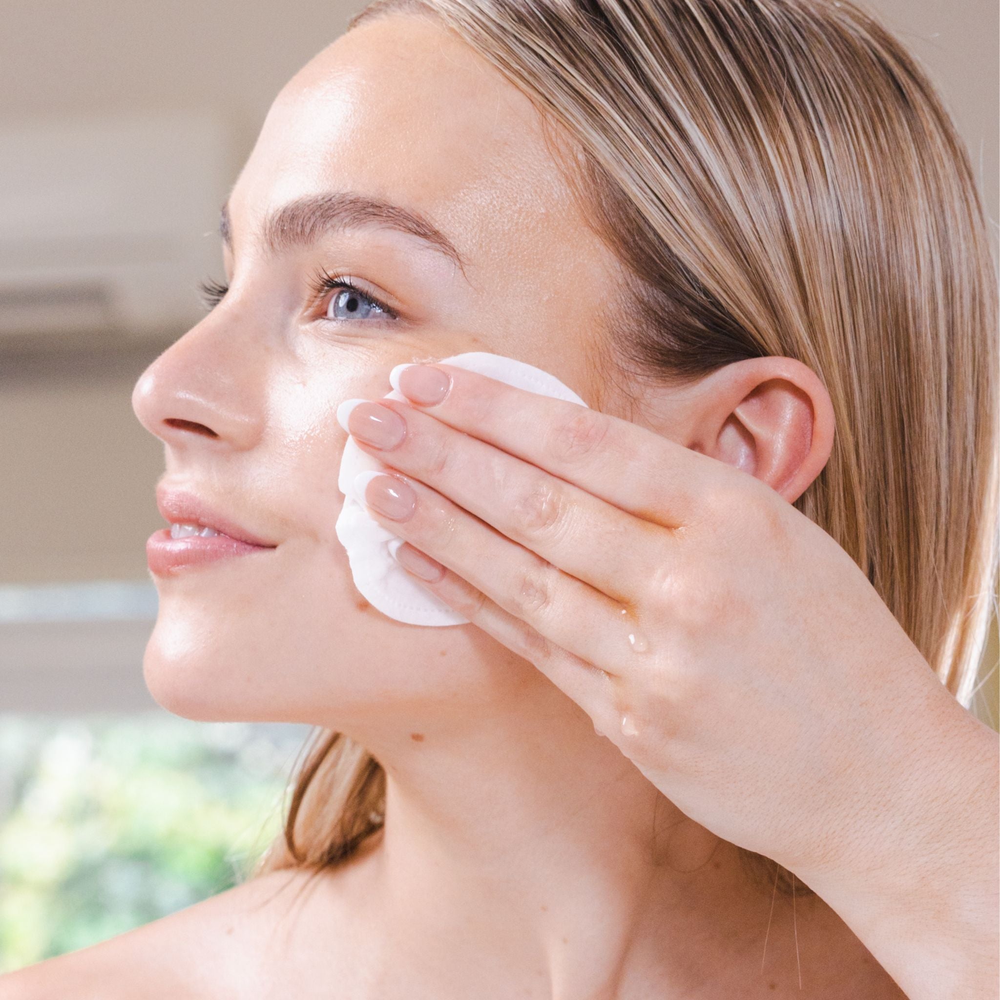 SCRUB TONER SERUM