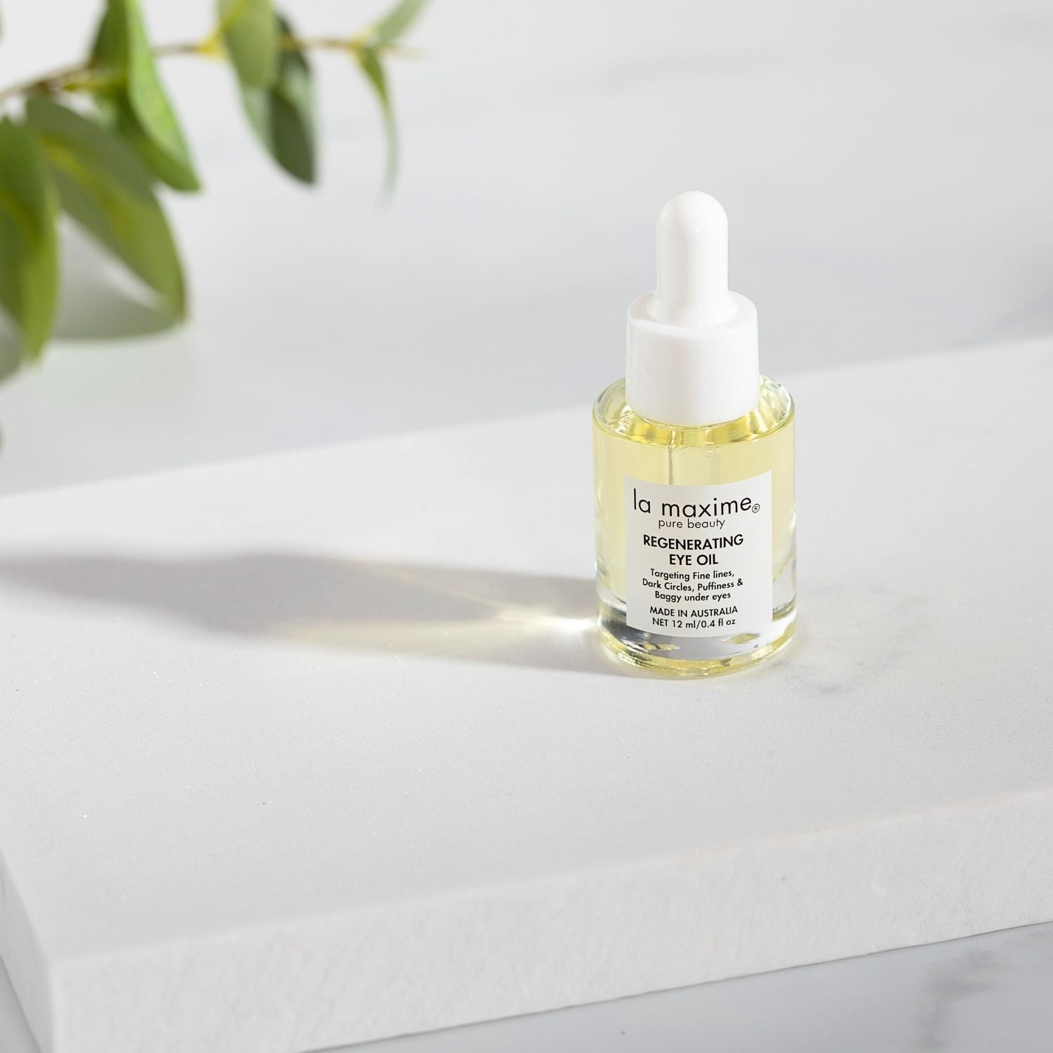 Natural botanical eye oil for mature skin with lightweight texture designed to nourish smooth and restore radiance
