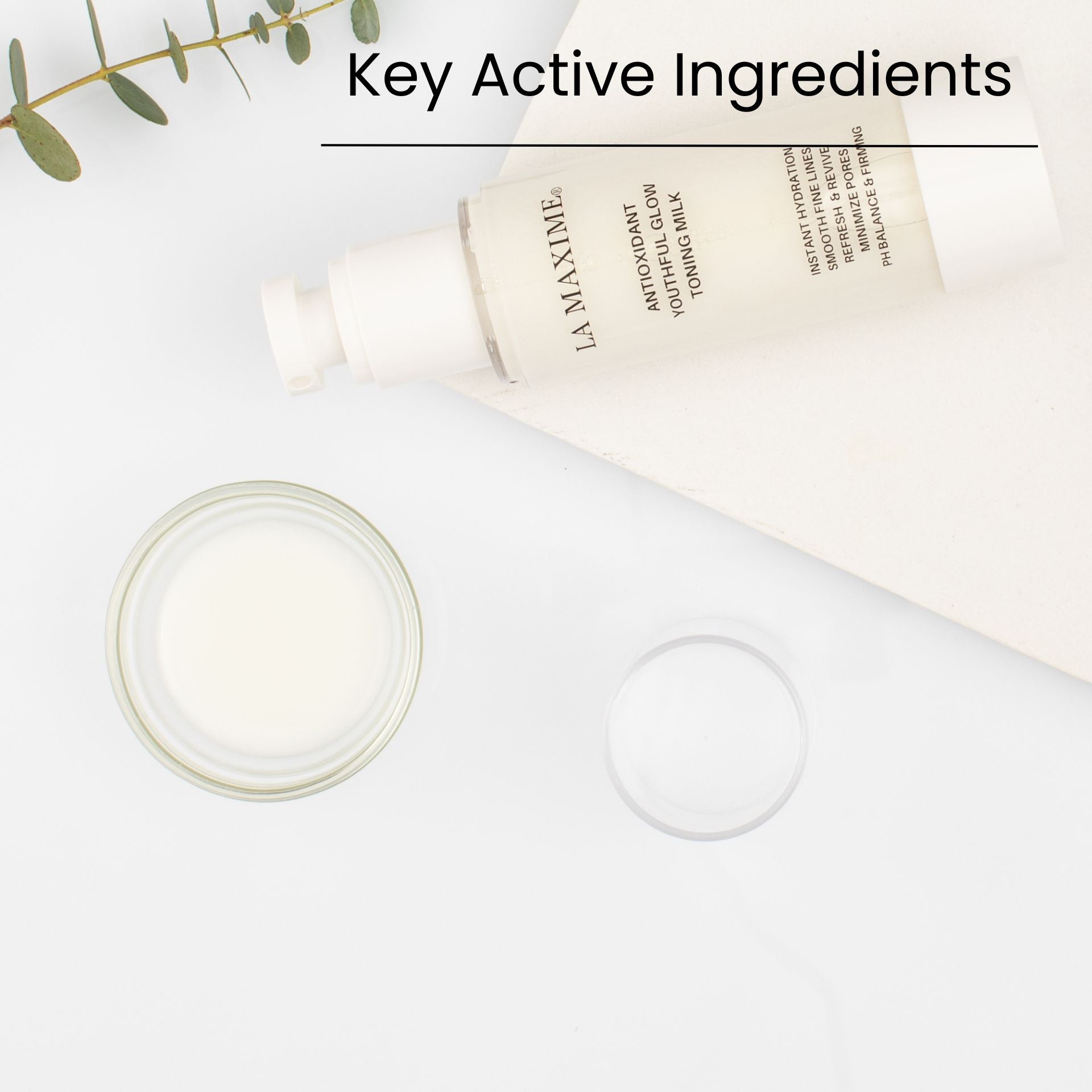 Antioxidant toning milk texture with key ingredients for nourishing and revitalising skin
